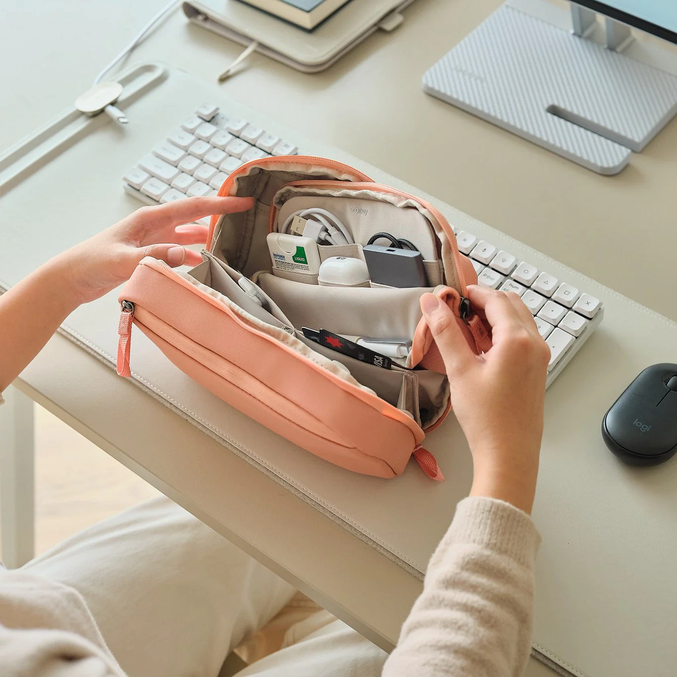 2-in-1 Tech Pouch - Image 43
