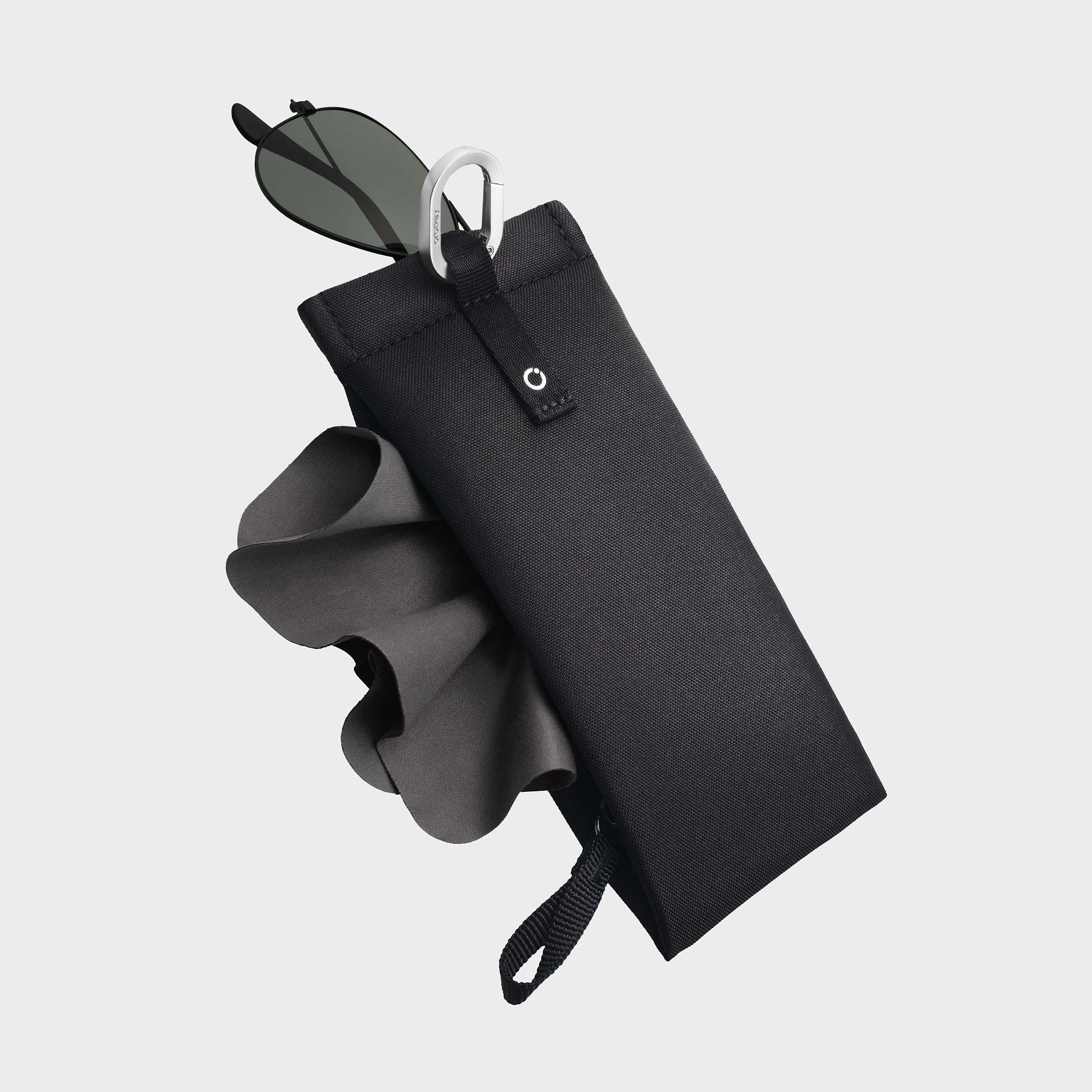 Clip-on Glasses Pouch - Image 14