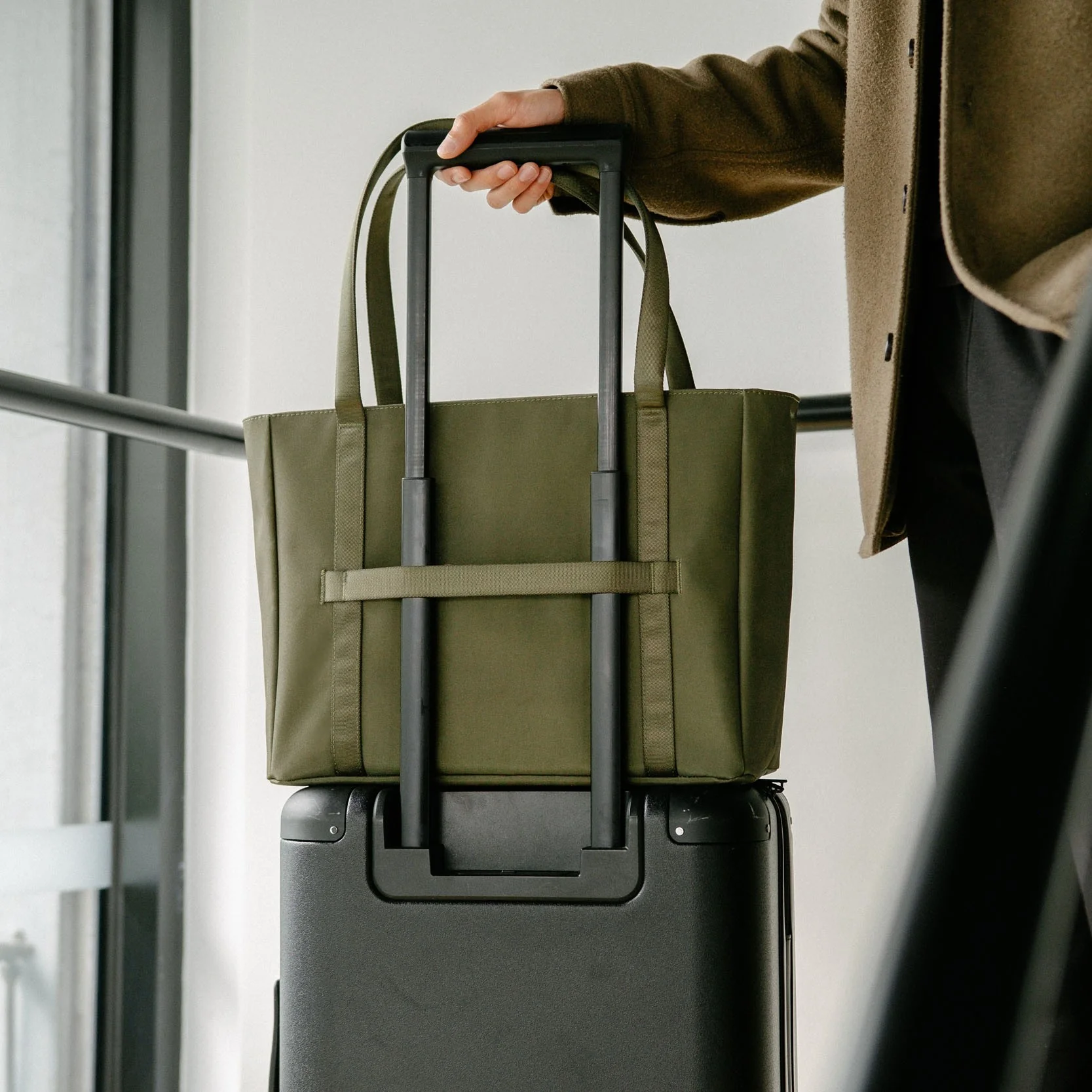 Daily Tote - Image 29