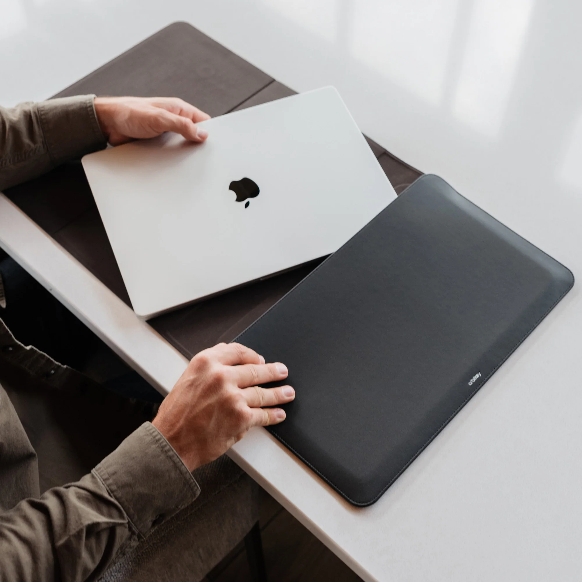 Hybrid Laptop Sleeve - Image 20
